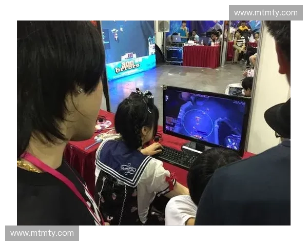 《300英雄比赛精彩纷呈展现战术策略与玩家实力对决》